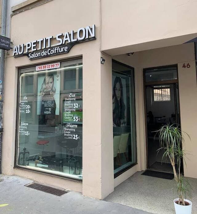 Au-Petit-Salon